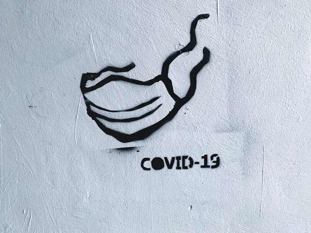 Пандемия Covid-19 может закончиться через год