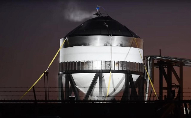 В SpaceX взорвали топливный бак звездолёта