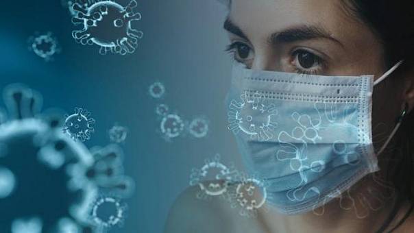 Ученые определили длительность жизни микрокапель, образующихся при разговоре
