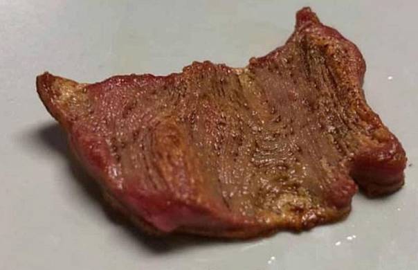 Гороховые стейки для веганов стоят дороже мясных