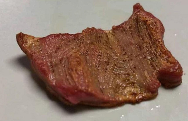 Гороховые стейки для веганов стоят дороже мясных