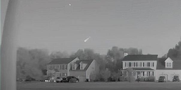 Над США пролетело 5 бодидов с неизвестной траекторией