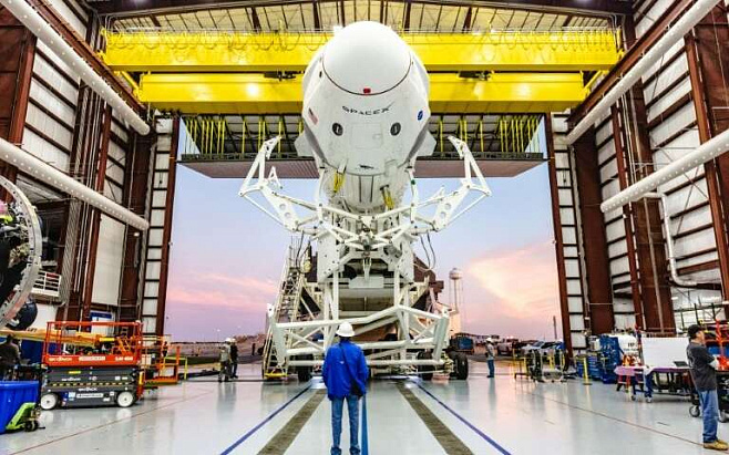 SpaceX тестирует новую капсулу для переправки экипажа на МКС