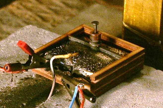 Химики СПбГУ придумали, как предотвратить короткое замыкание изнутри электронных устройств