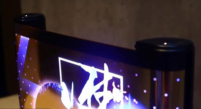 TCL показала рабочий прототип смартфона-свитка со сворачивающимся экраном