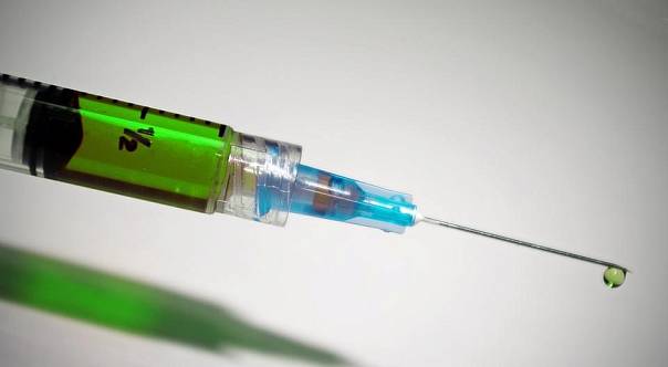 Второй человек получил экспериментальную вакцину от коронавируса