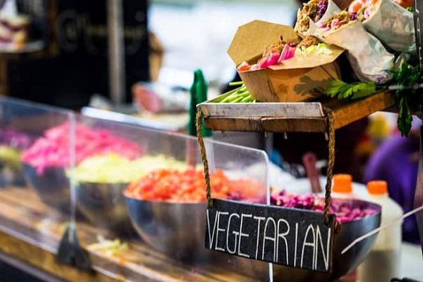 Отказ от мяса связали с повышенным риском перелома костей