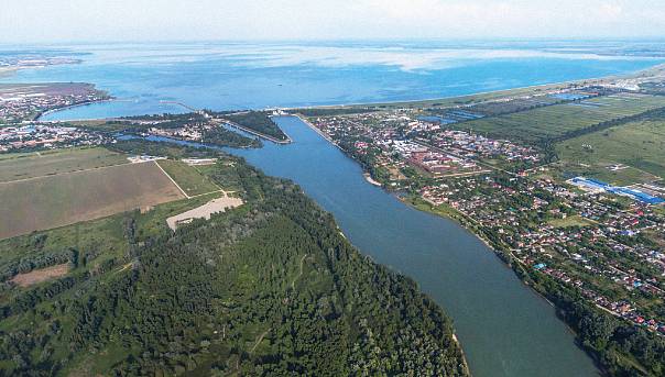 Вид на Краснодарское водохранилище. yandex.ru/maps
