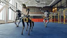 Достойное завершение года: роботы Boston Dynamics станцевали под хит 60-х