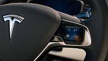 За рулем Tesla