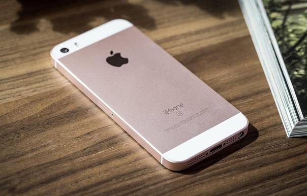 Apple судится с разработчиками «Виртуального iPhone»