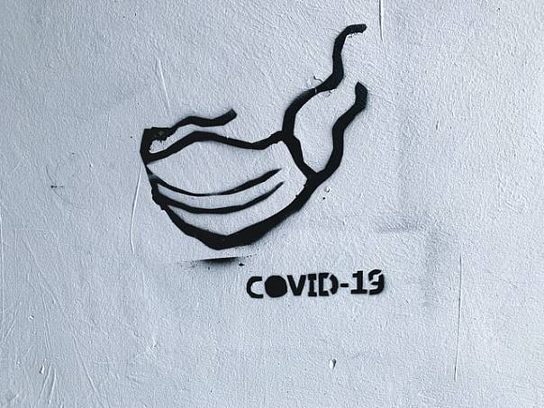 Пандемия Covid-19 может закончиться через год 