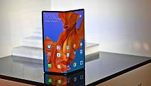 Глава Huawei уже тестирует складной смарфтон Mate X
