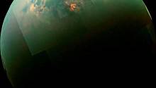 Яркие пятна на самой большой луне Сатурна могут быть высохшими водоемами 