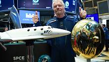 Virgin Galactic получила разрешение на отправку клиентов в суборбитальные полёты