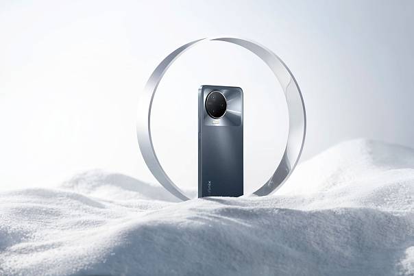 В начале осени в России появятся два новых топовых смартфона Infinix