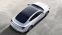 Hyundai выпустила первый гибрид с крышей из солнечных панелей