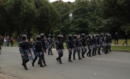 Путин, лыжи, Ма га дан..))