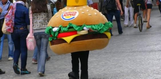 Опасная реклама фастфуда