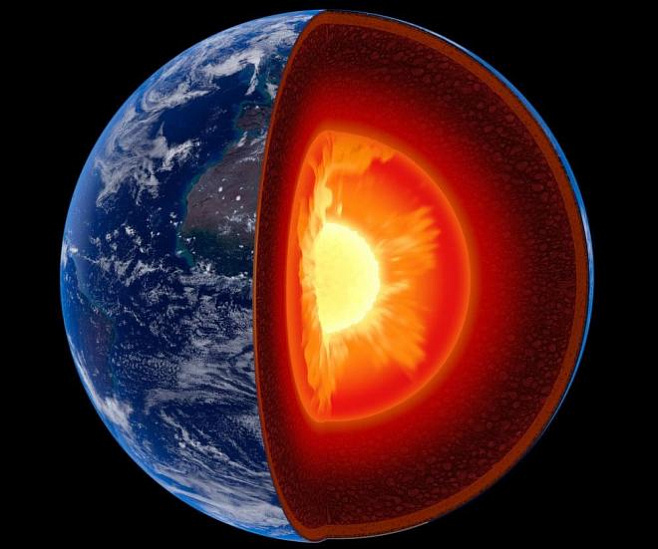 Нижняя мантия Земли окисляется в присутствии воды