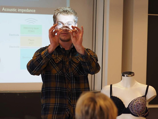 Умный бюстгальтер выявляет рак молочной железы на ранних стадиях 