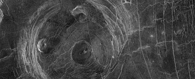 На Венере обнаружили около 40 активных вулканов 