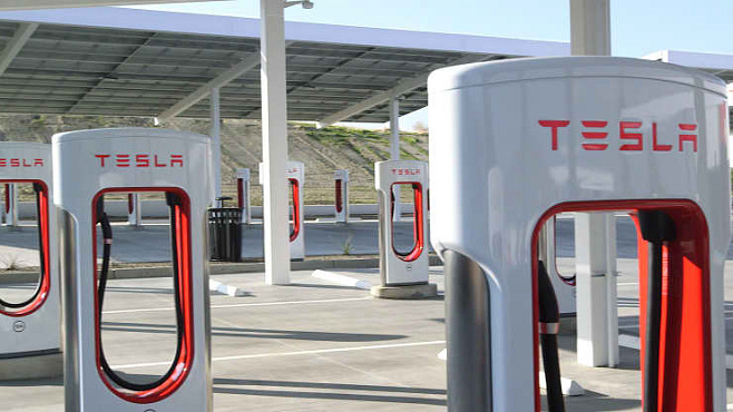 Сеть станций зарядки Tesla станет доступна для других электромобилей