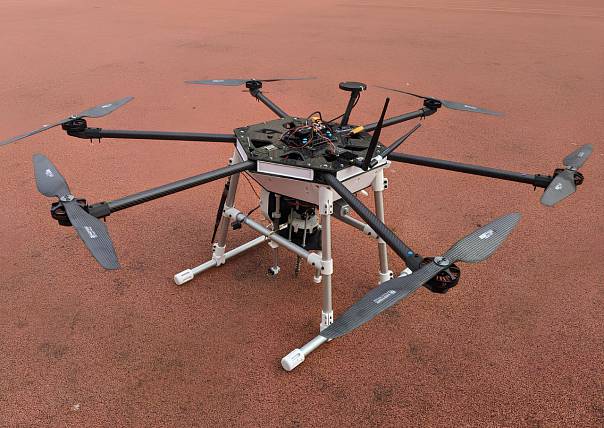 Исследователи СПб ФИЦ РАН разработали дрон со встроенным сейсмодатчиком перспективный для геологоразведки в Арктике