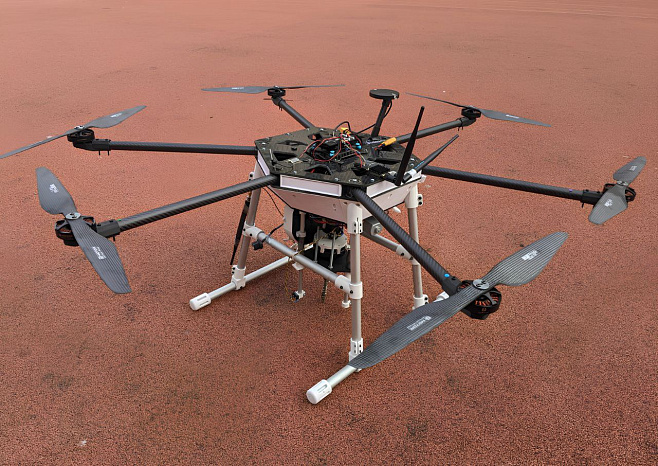 Исследователи СПб ФИЦ РАН разработали дрон со встроенным сейсмодатчиком перспективный для геологоразведки в Арктике