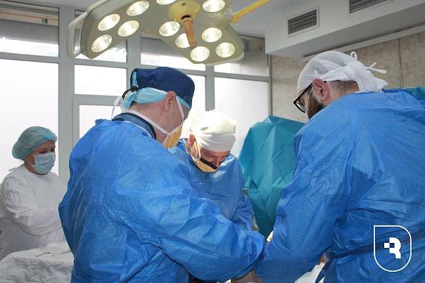 Ученые СГМУ имени В.И. Разумовского усовершенствовали методику восстановления костной ткани при сложных переломах плеча