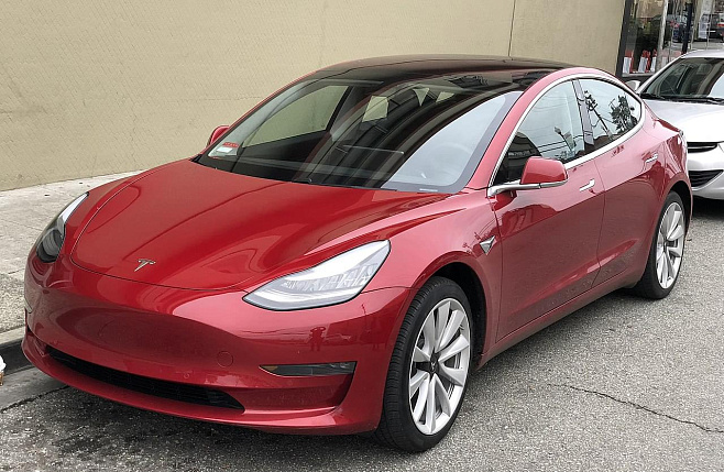 Сотрудники Tesla пожаловались на ужасные условия труда и плохую сборку автомобилей
