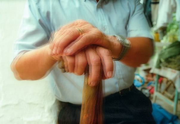 Нехватка дофамина вызывает тремор конечностей: ученые Пермского Политеха поделились важной информацией о болезни Паркинсона