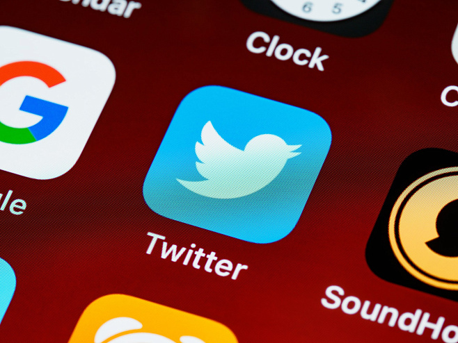 В Twitter официально появилась платная подписка