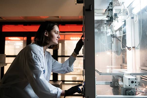 Ученые НИТУ МИСИС разработали нейроимплантат для восстановления спинного мозга после травмы