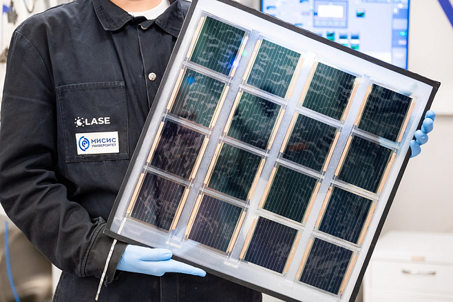 Первую полноформатную отечественную солнечную панель представили в Университете МИСИС