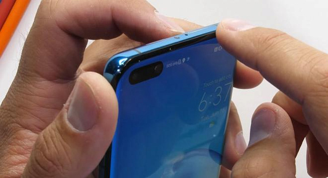 HUAWEI P40 Pro и его необычный разговорный динамик удивил блогера